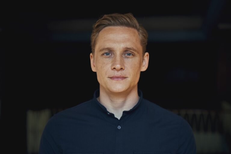 Matthias Schweighöfer – Erfolg, Karriere, Filme, Vermögen und internationale Bedeutung